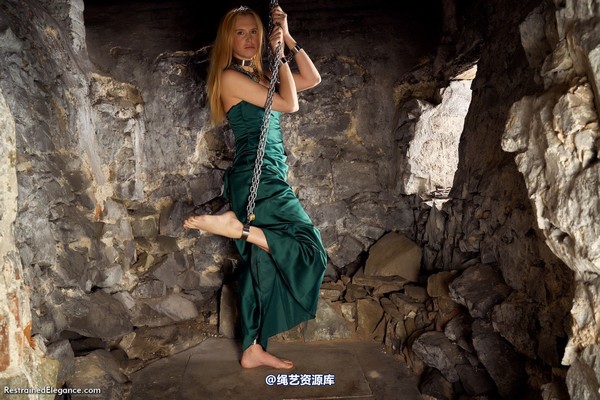 restrainedelegance - Bondage Beauty Contest 第 101 张图片