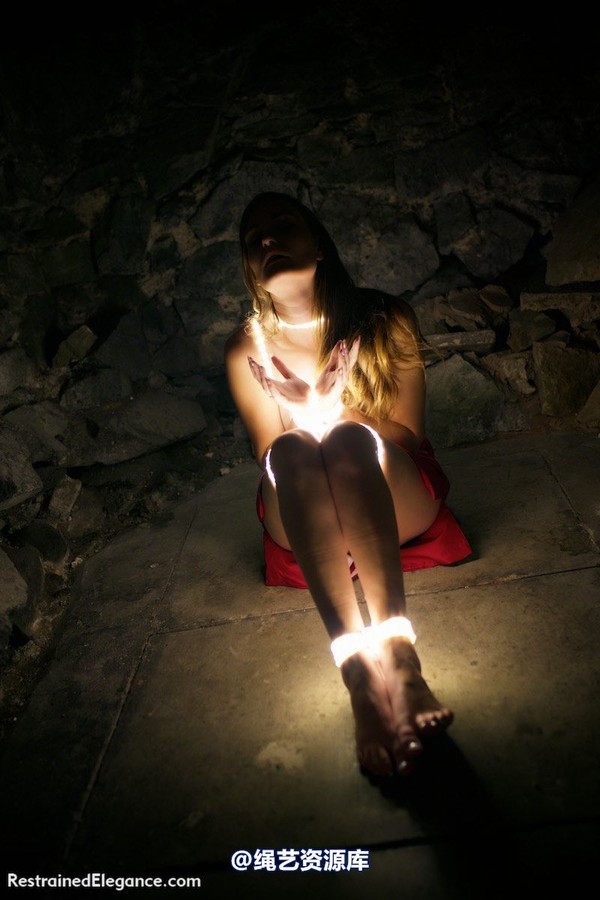 restrainedelegance - Captured By Light 第 30 张图片