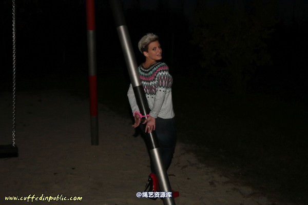 girlsinsteel - Cold in the night 第 27 张图片