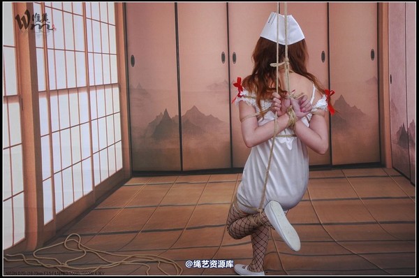 唯美之家 - 2008-11-5萱萱护士装 第 20 张图片