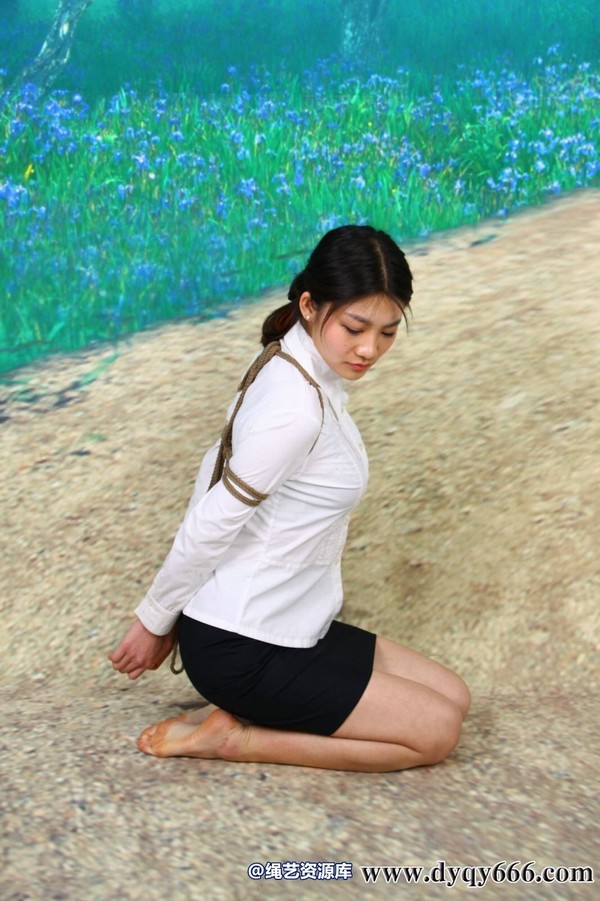 典雅倩影 - 509-押解女白领哓哓 第 37 张图片