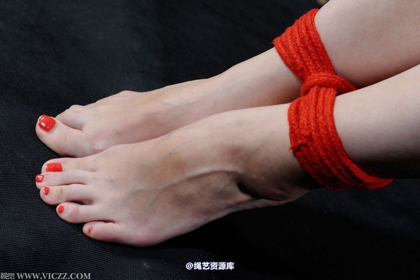 赤足者 - 杉杉2013-3 第 22 张图片