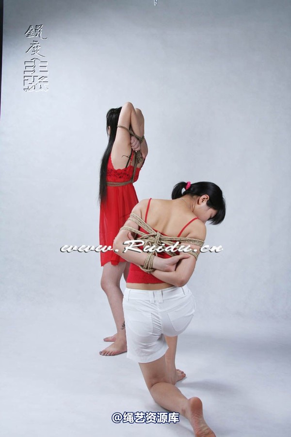 锐度主张 - 婷婷和嫣儿KB悬吊 第 393 张图片
