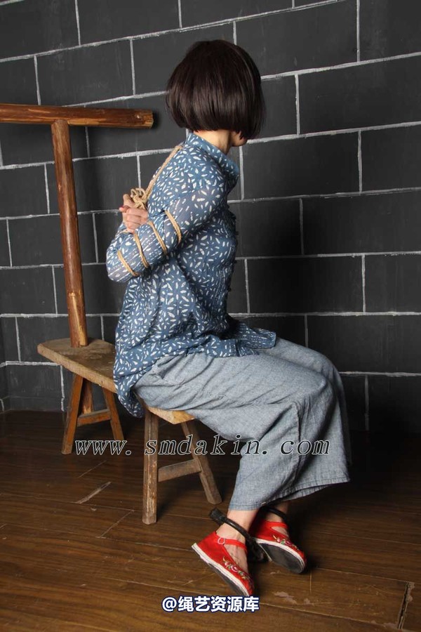 锐度主张 - 女囚五花脚镣模特：碧菡 第 48 张图片