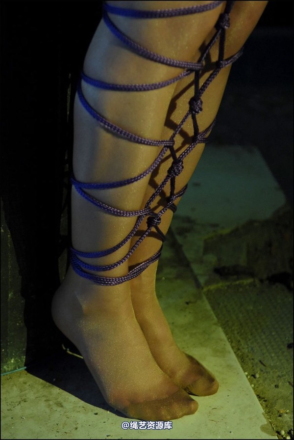 simplytied - Tied to big post 第 37 张图片