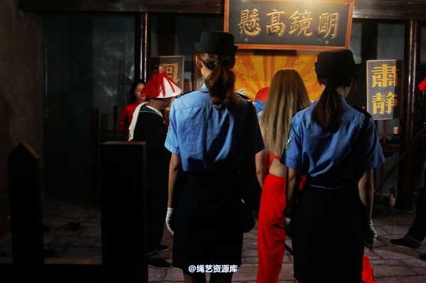 mj影视 - 血的代价梦境古大堂 女囚众生相2013-08-26 第 35 张图片