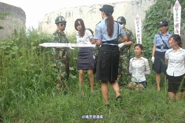 mj影视 - 血的代价执行刑场 失禁战栗2013-08-26 第 204 张图片