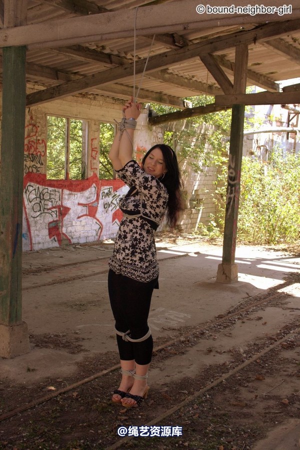 bound-neighbor-girl - Jasmin - Tied up in the ruins 2 第 12 张图片