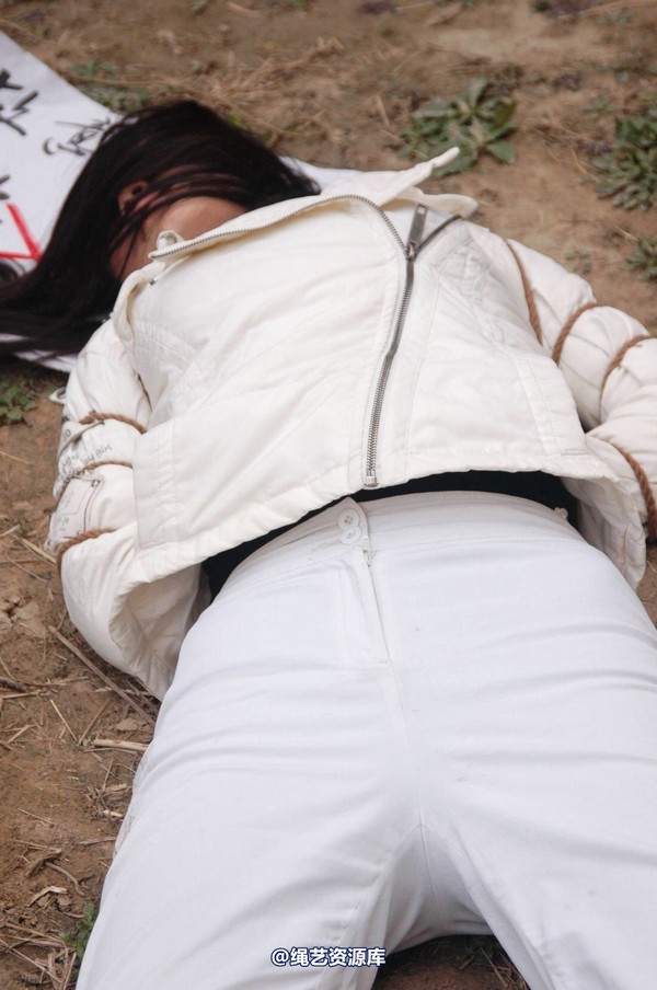 mj影视 - 安娜刑场2013-04-13 第 202 张图片