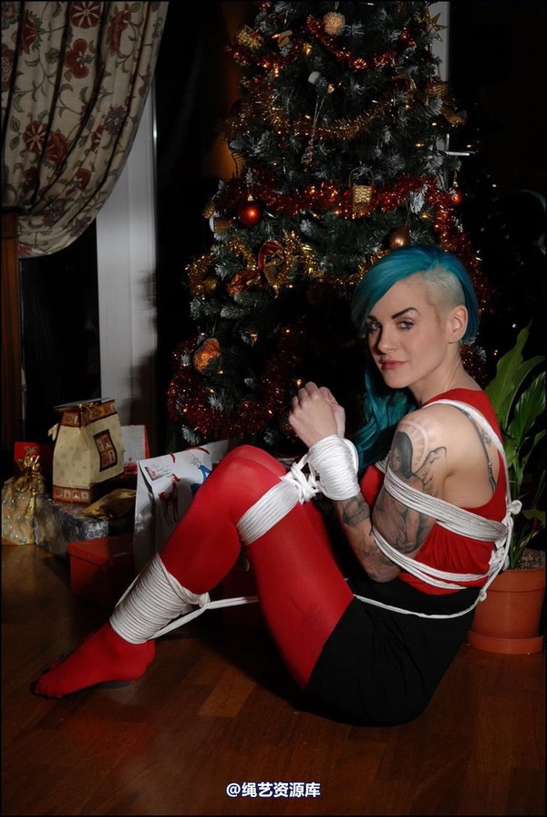simplytied - Carla Christmas 第 8 张图片