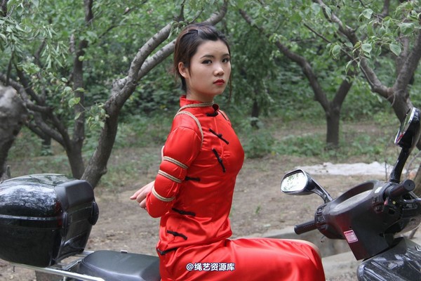 胜景山庄 - 262-绑个美女带走 第 3 张图片