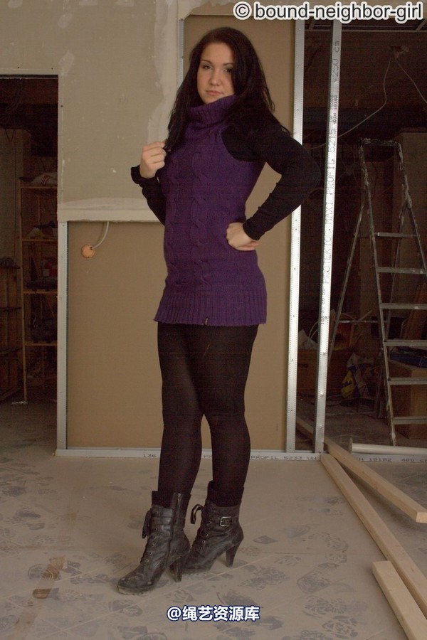 bound-neighbor-girl - Nina B - Tied up on the Construction 1 第 1 张图片