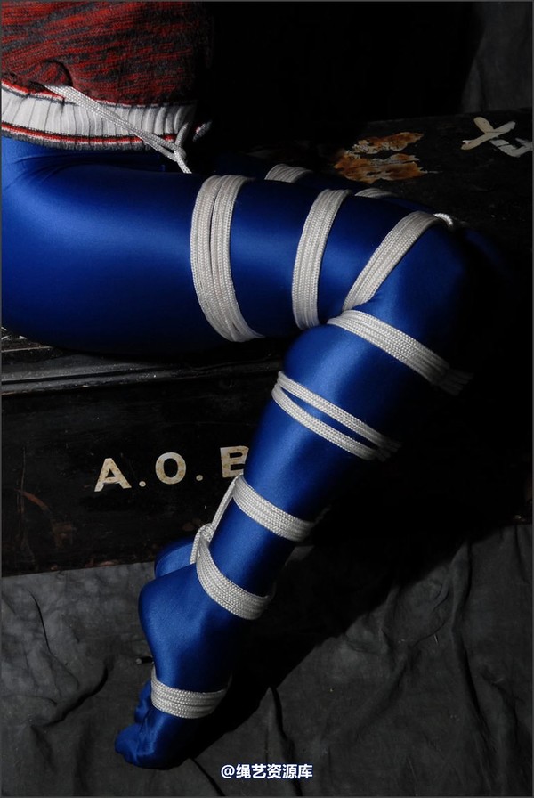 simplytied - Very nice blue tights 第 26 张图片