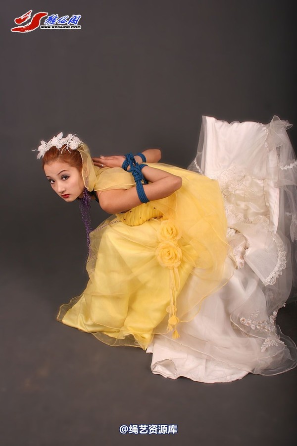 雅俗阁 - 20060402雪儿黄色婚纱 第 31 张图片