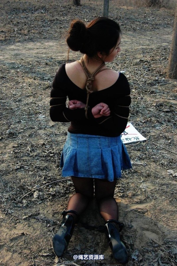 mj影视 - 2013-3-4陈沫踏青 黑丝美女最终的不归路 第 81 张图片