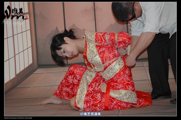 唯美之家 - 08-05-29盈盈汉服-护士装 第 56 张图片