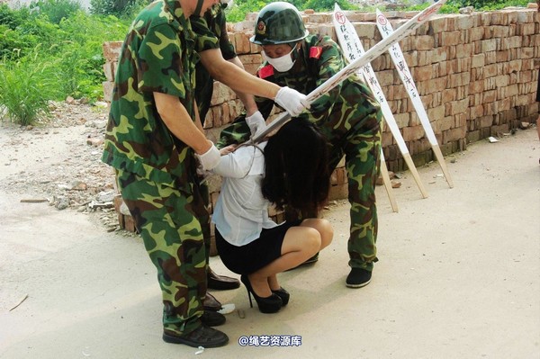 mj影视 - 血的代价刑前押送2013-08-26 第 166 张图片