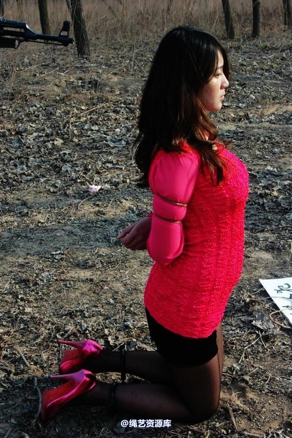 mj影视 - 2013-3-5陈沫踏青 黑丝美女最终的不归路 第 259 张图片