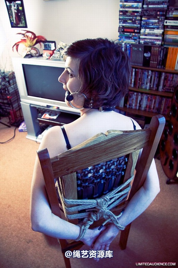 limitedaudience - 2009 ellie west caught and tamed 2 第 8 张图片