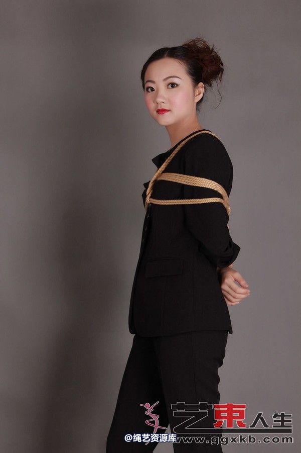 艺束人生 - 015-小蝶职业装礼服KB 第 28 张图片