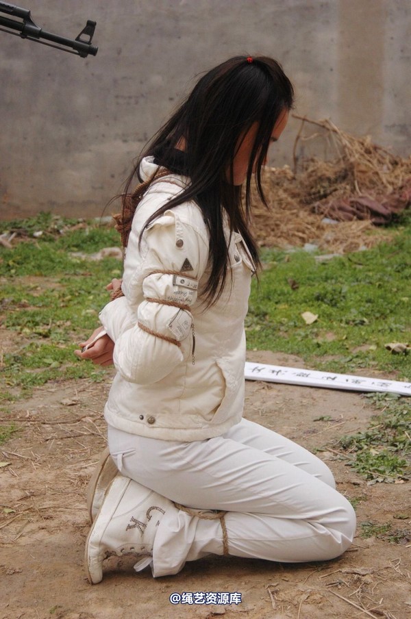 mj影视 - 安娜刑场2013-04-13 第 141 张图片