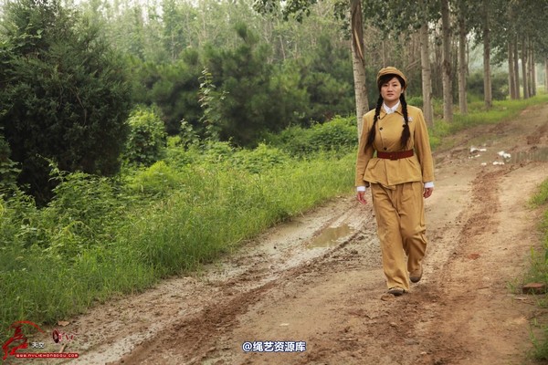 红豆的天空 - 一组解放军装的拍摄花絮 第 111 张图片