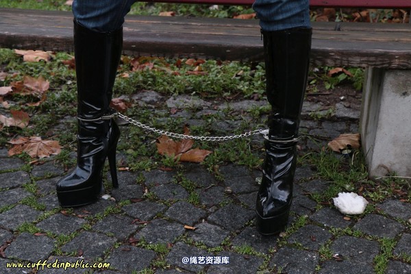 girlsinsteel - New year, new jacket 第 13 张图片