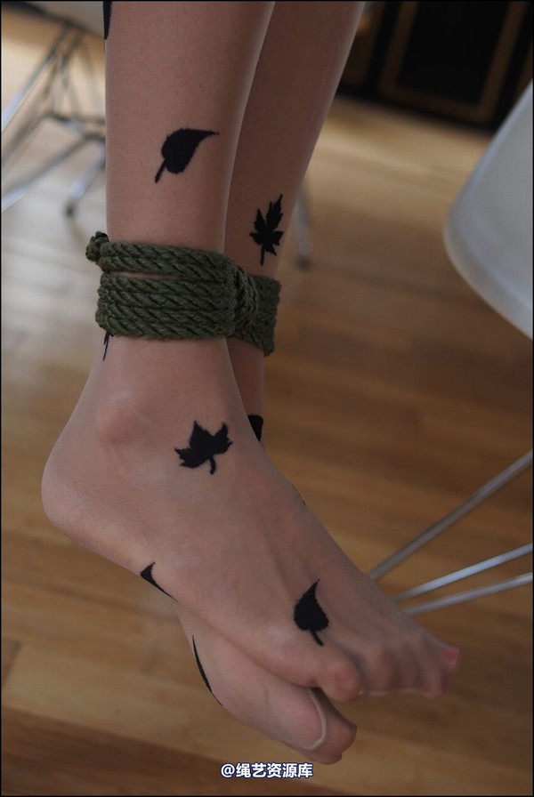 simplytied - Tights for Autumn 第 35 张图片