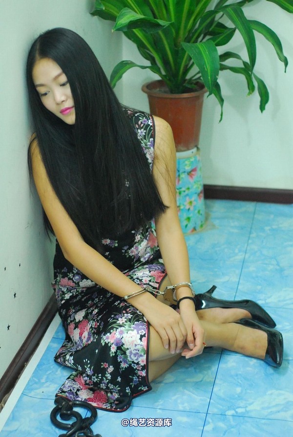 唯美之家 - 新摸雅静黑旗袍 第 209 张图片