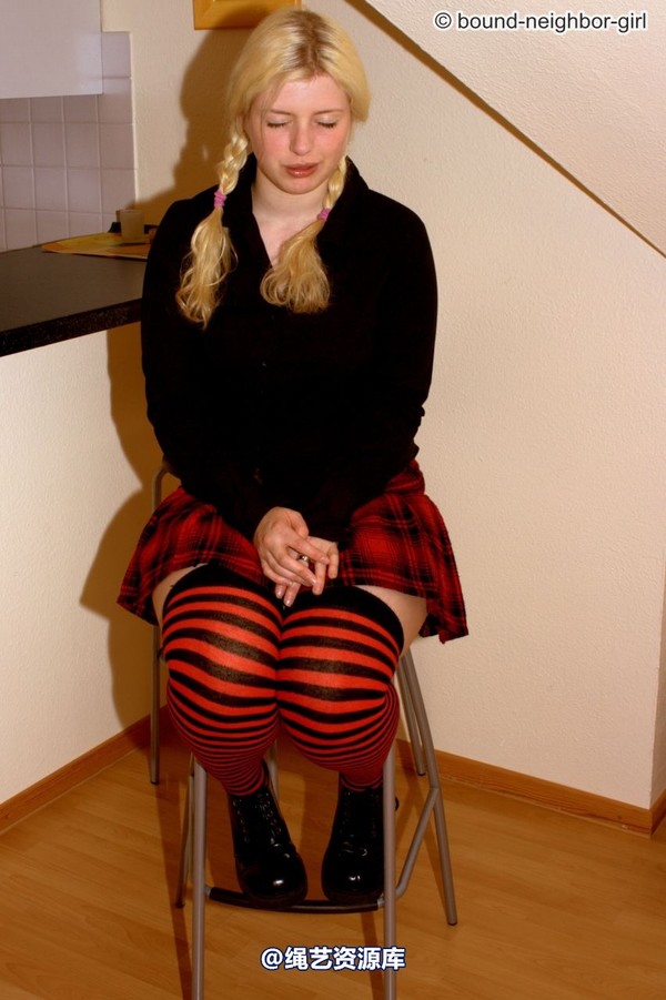 bound-neighbor-girl - Svenja - blind date with ropes 2 第 31 张图片