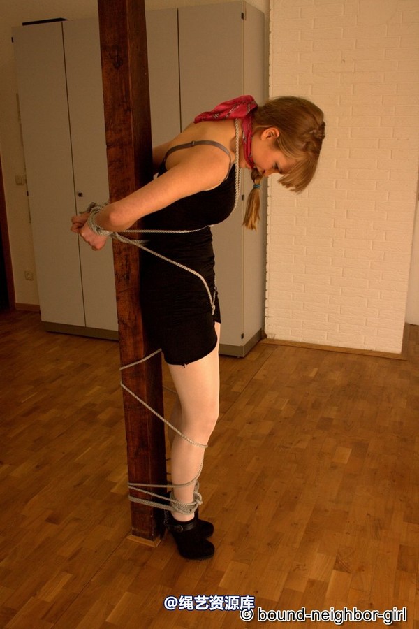 bound-neighbor-girl - Kate - Tied up at the office 3 第 27 张图片