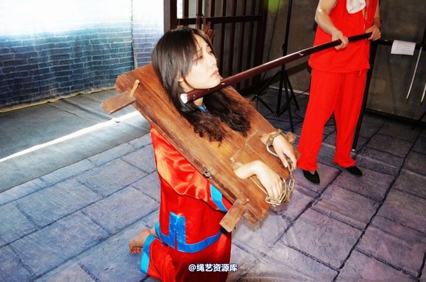 mj影视 - 血的代价梦境古大堂 女囚众生相2013-08-26 第 98 张图片