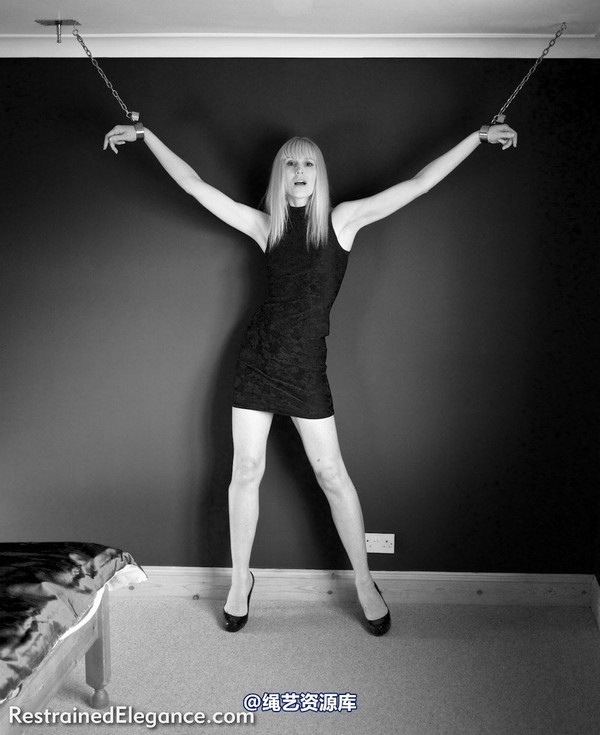 restrainedelegance - Chained to the Ceiling 第 3 张图片