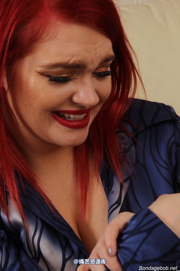 bondagebob - Jade Samantha Temptress Kate Switch the TV off and listen! 第 10 张图片