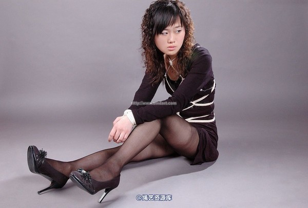 丽柜美束 - 2006-05-19 第 1 张图片