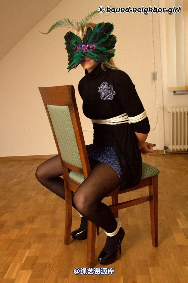 bound-neighbor-girl - Mystery Guest - Office Games 第 13 张图片