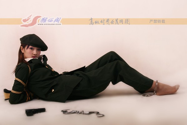 雅俗阁 - 20060407雪儿警服 第 81 张图片