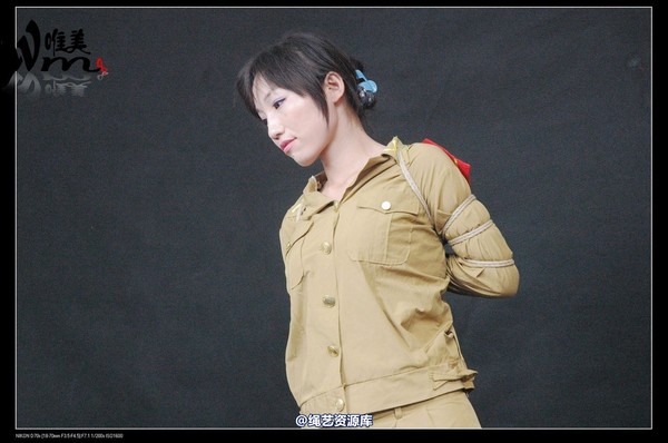 唯美之家 - 2008-08-06水柔军装 第 188 张图片
