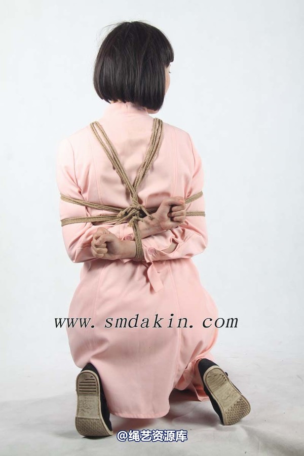 锐度主张 - 粉色护士服花样捆绑模特：碧菡 第 51 张图片