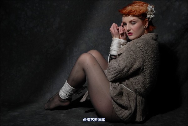 simplytied - RR in jumper and tights 第 30 张图片