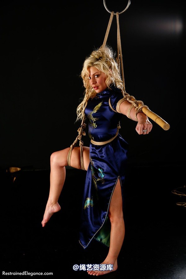 restrainedelegance - Hannah's First Suspension 第 68 张图片