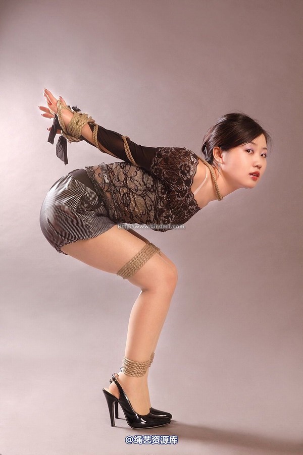 丽柜美束 - 2007-08-21 小璐璐 第 34 张图片