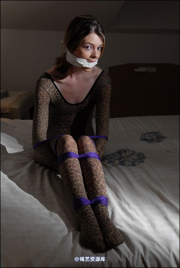 simplytied - Bodysuit in Spain 第 29 张图片