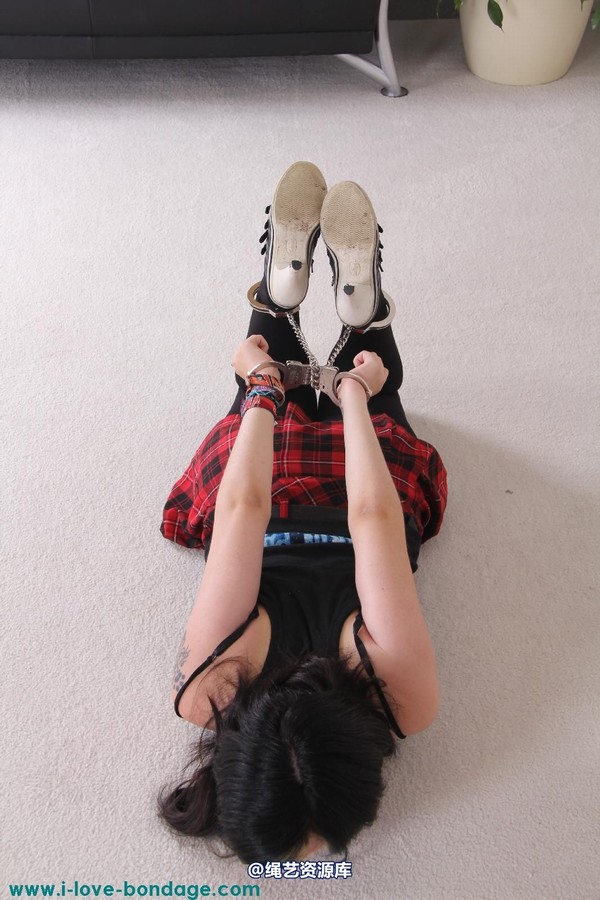 girlsinsteel - First time hogtied 第 34 张图片