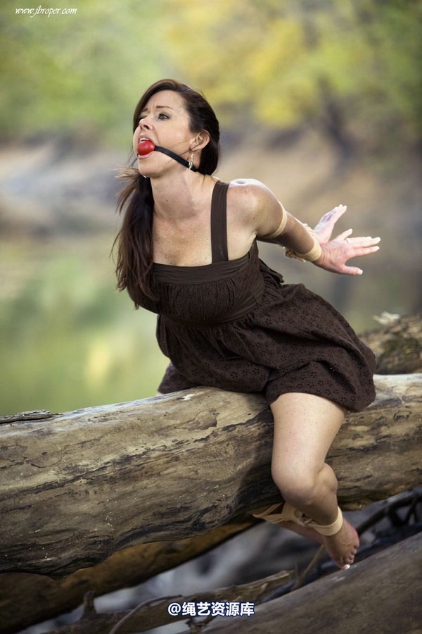 jbroper - Christina Carter 2011-1 第 32 张图片