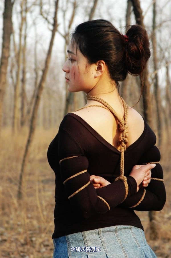mj影视 - 2013-3-4陈沫踏青 黑丝美女最终的不归路 第 382 张图片