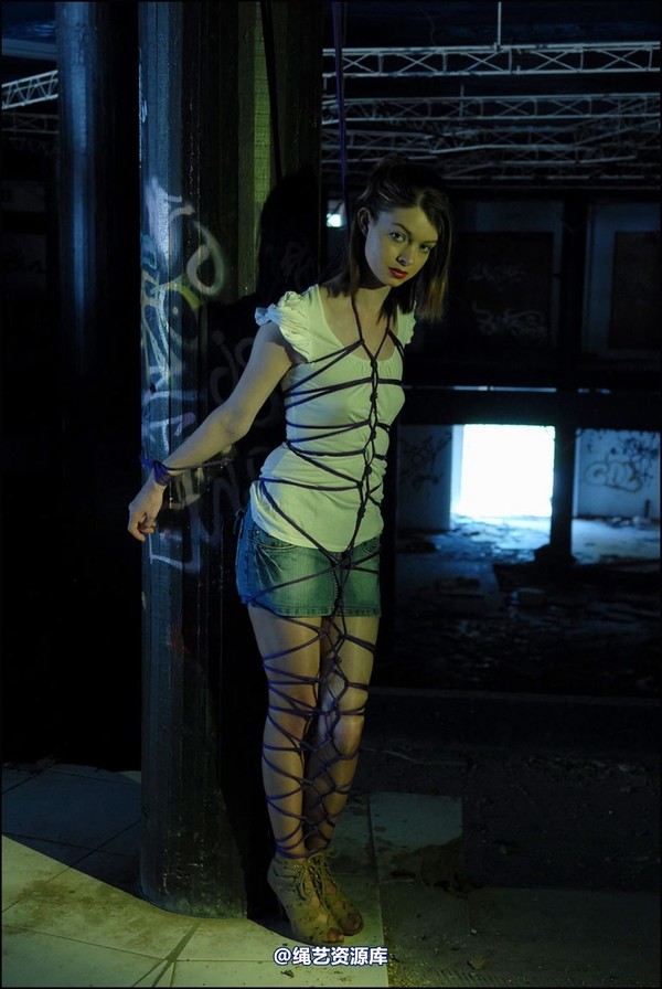 simplytied - Tied to big post 第 20 张图片