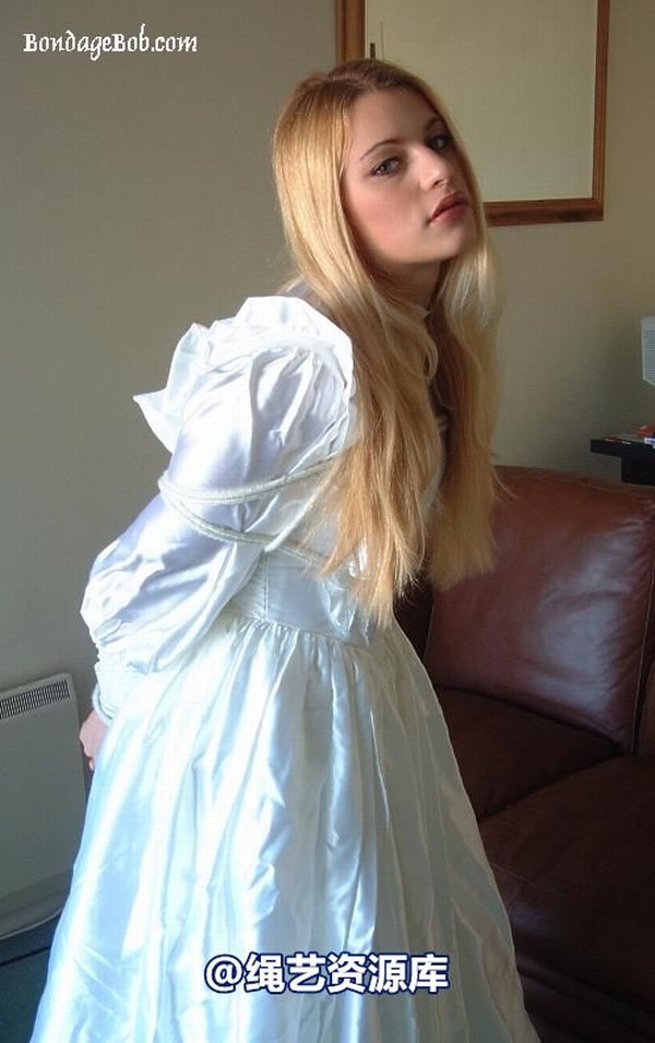 bondagebob - Linda Murray The wedding day 1 第 20 张图片