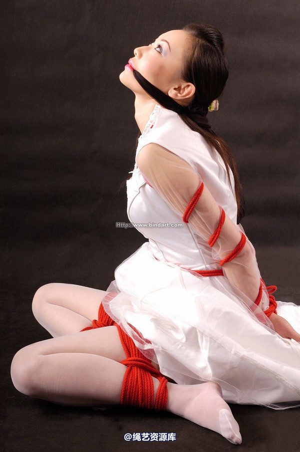 丽柜美束 - 2005-06-29 第 23 张图片