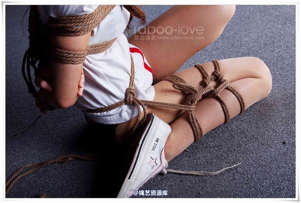 禁忌摄影 - No.022 小卡 安静的小卡第二季 第 6 张图片